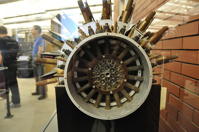 a univac 1 mercury delay line